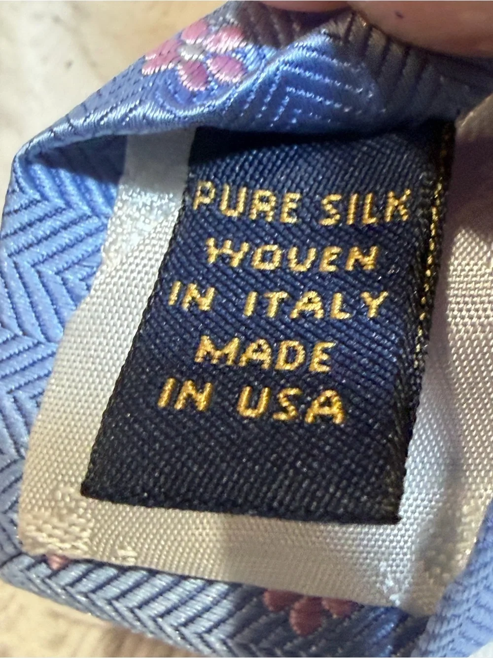 Brooks Brothers Periwinkle Blue Patterned Silk Necktie Woven Italy Made USA